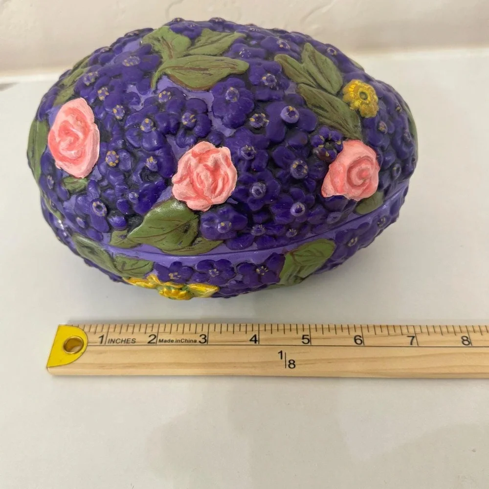 VTG 70s Ceramic Egg Trinket Box Floral Roses Hydrangea Purple‎ Easter Egg Decor